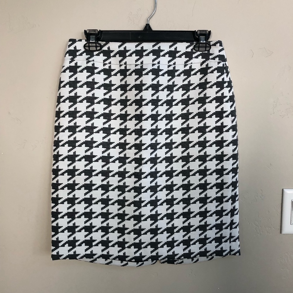 Banana Republic Houndstooth Pencil Skirt Sz 6